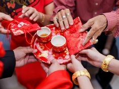 Tajemství červených obálek: Čím se v Číně obdarovávají na Nový rok