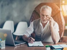 Nový trend: Lidé se těsně před důchodem pouštějí do podnikání