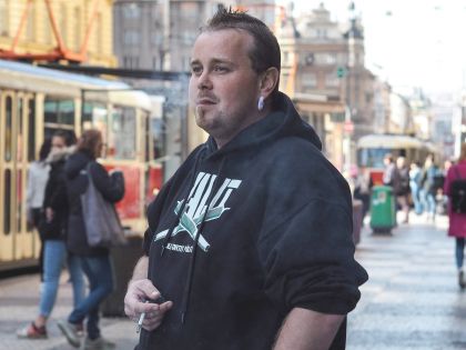V Praze vyžebráte třeba dva tisíce za půl hodiny, říká bývalý bezdomovec