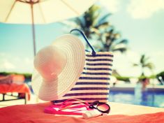 Vybrat dovolenou podle fotek nestačí. Jak předejít očím pro pláč?