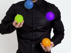 Nudíte se? Zkuste koníčky, které se můžete naučit na síti