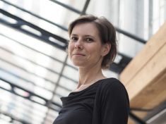 Kvůli kyberšikaně volají děti stále častěji, říká vedoucí Linky bezpečí