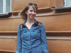 Lepší podmínky zvířat zlepší život i lidem, říká mluvčí kampaně proti klecovým chovům