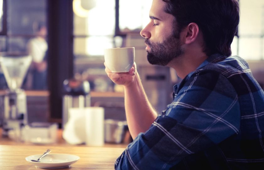 Jste hodně závislí na ranní kávě? Chcete-li, můžete se  závislosti zbavit