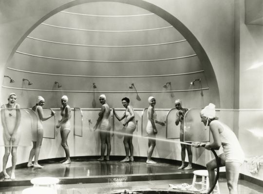 Sprchování má temnou historii. Sloužilo i jako léčba psychických chorob