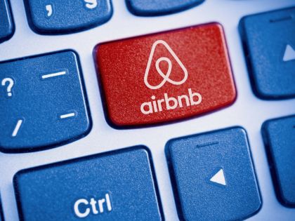 Města nemají na regulaci Airbnb ty správné páky. O pomoc žádají EU