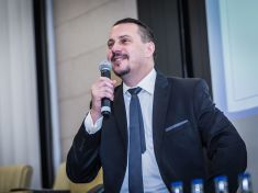 Psycholog mluví o červeném tlačítku, které vypíná lidskost a spouští psychopatii