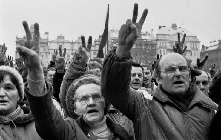 revoluce plzen 0211154981