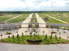 Futuristické firmy staví města budoucnosti. Jedno je bez lidí, jak dopadnou další?