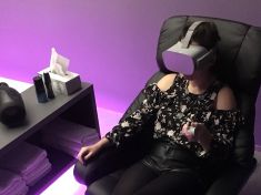 Jak jsem si vyzkoušela nereálné dovádění ve třech ve virtuální realitě