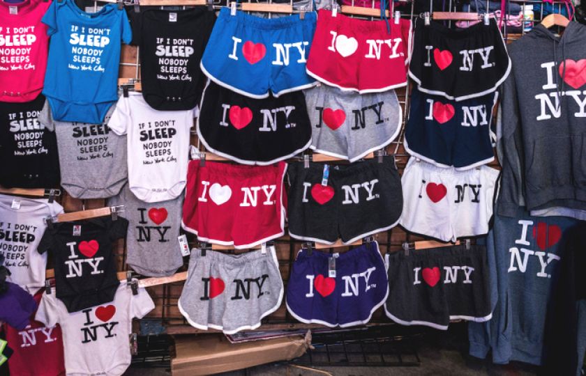 New York vyhlásil boj fashion odpadu. Staré oblečení lze vyměnit, nebo opravit