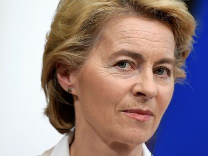 V čele Evropské komise je poprvé žena. Má von der Leyenová šanci Evropu sjednotit?