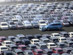 Stresující parkování na letišti má vyřešit robot Stan