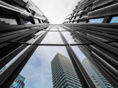 Ostrá tužka Karla Křivana: Žeňme Prahu do výšky