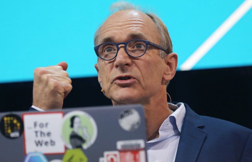 Vynálezce webu Tim Berners-Lee: Internet neslouží ženám dobře