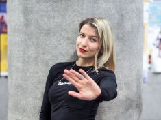 Jasmína Houdek: Catcalling na ulicích není v pořádku. Nenechte si ho líbit.