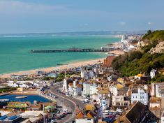 Místo stvořené pro krásu a umění. Takový je jih Anglie