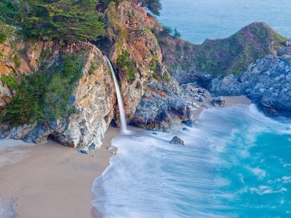Sníte o prázdných romantických plážích? Přesně takové najdete v Big Sur