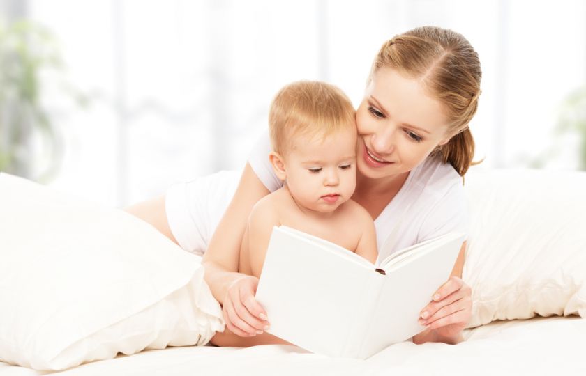 Děti, kterým se čte už v kojeneckém věku, jsou prý chytřejší