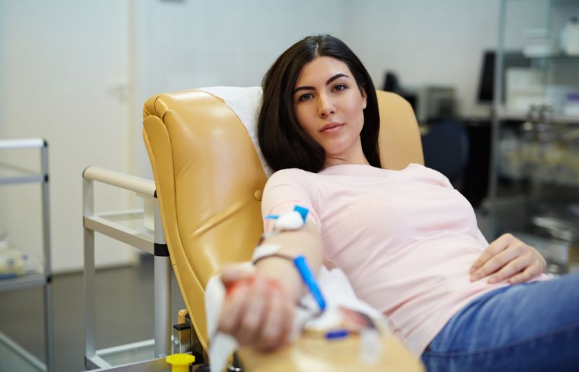 Dnes je Světový den dárců krve. Jaké výhody na ně nově čekají?