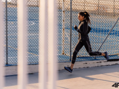 Módní a pohodlné dámské legíny 4F