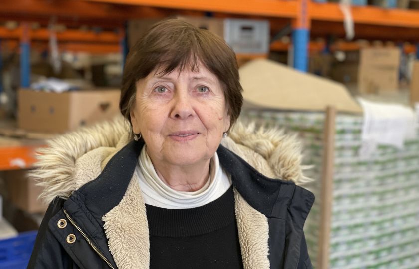 Věra Doušová, potravinová banka: Výrobci v Česku nejsou zvyklí rozdávat neprodejné potraviny
