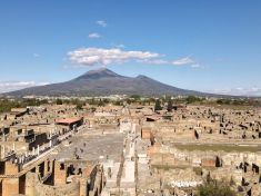 Pompeje ohlídá robotický pes. Pomůže i při odhalování vykradačů relikvií