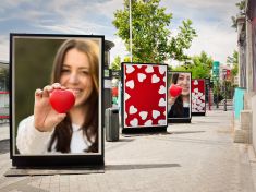 Od guerilly k billboardům: Pět přístupů k outdoor reklamě v amerických městech