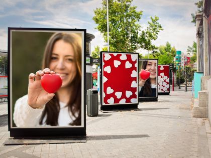 Od guerilly k billboardům: Pět přístupů k outdoor reklamě v amerických městech
