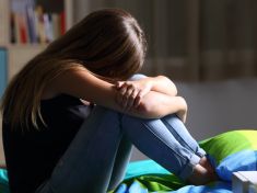 Single shaming: Proč společnost i v dnešní době odsuzuje nezadané