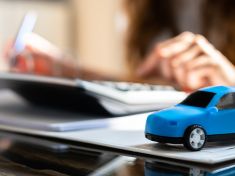 Nepřeplácíte zbytečně za pojištění auta?