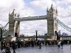 Dá se vytvořit dokonalá fronta? Strategii odborníků prověřila smrt Alžběty II.