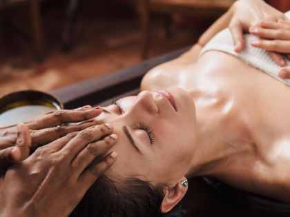 Vaše tělo je chrám. Dopřejte si léčivou ájurvédskou masáž