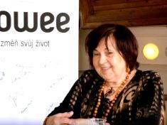 Anna Strunecká: žijeme v době jedové, jak se jí bránit?