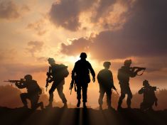 Odpůrci vojenské služby slaví. Proč kluci nechtějí na vojnu?