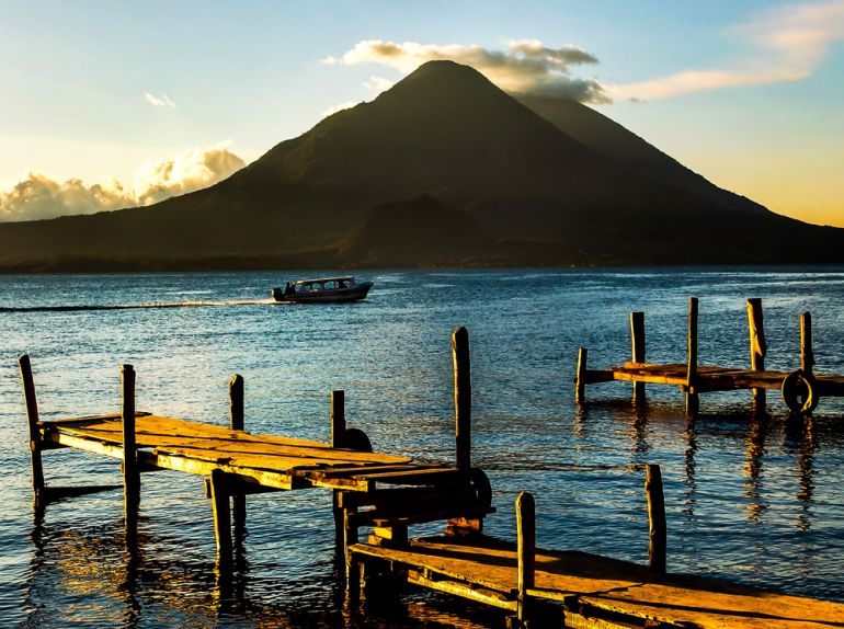 atitlan shutterstock 533833213
