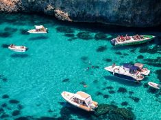 Ptačí rezervace a domov pro čtyři lidi, to je Comino