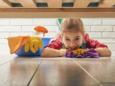 Olga Medlíková: Zapojte děti do domácích prací. Tímto můžete začít. 