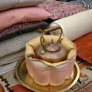Pokud patříte mezi obdivovatele východních zemí, vybavte svou ložnici například textilními doplňky v nádherném marockém stylu.