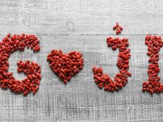 Proč si dát denně pár plodů kustovnice?