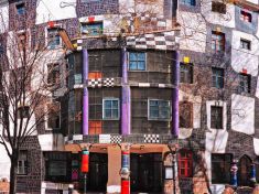 Domy, které vypadají jako dětské leporelo? Vidět je můžete ve Vídni, ale pozor, zatočí se vám z nich hlava