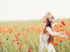 Maková panenka aneb mákem ke kráse