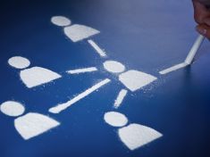 Alkoholu se klidně vzdáme, tweet je pro nás větší droga