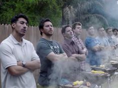 Pokrytectví jménem Gillette: Chlapi jsou hovada, ženské ať platí