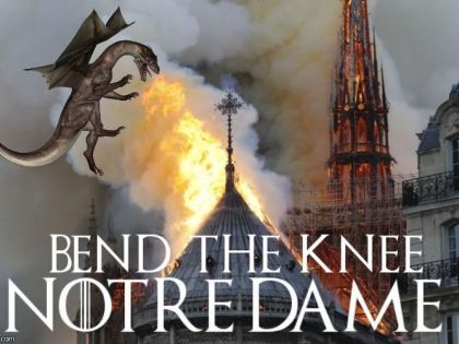 Internet si dělá legraci z požáru Notre Dame: Nejen Češi jsou smějící se bestie