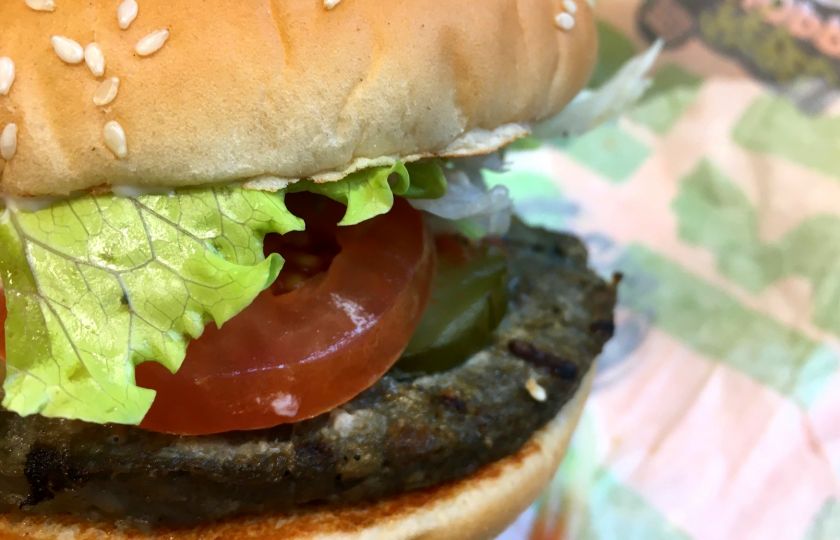 Jak chutnal bezmasý burger Rebel Whopper? Not terrible, not great