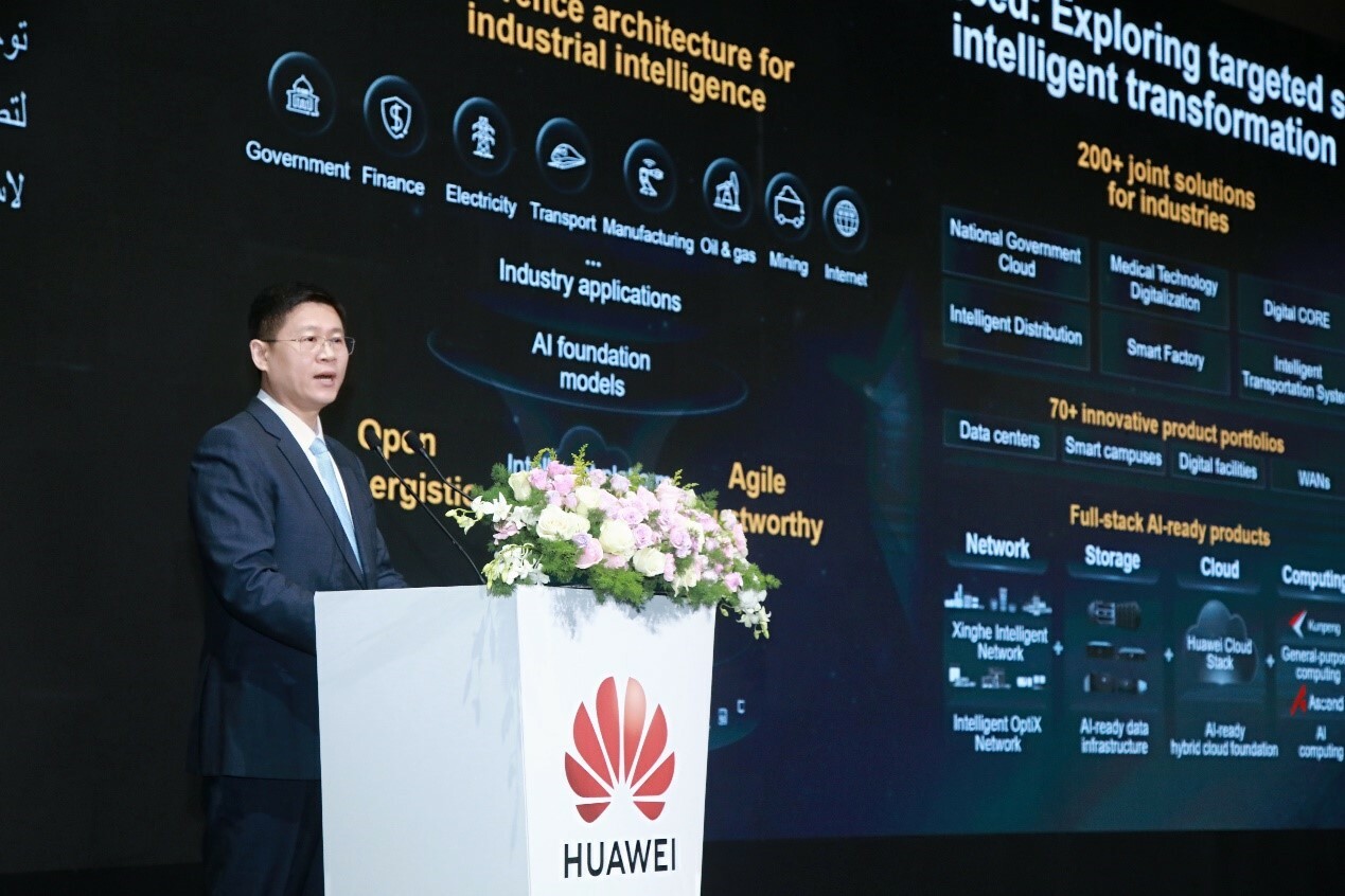 Li Pcheng, senior vice prezident a prezident divize ICT Sales & Service ve společnosti Huawei. lipcheng1