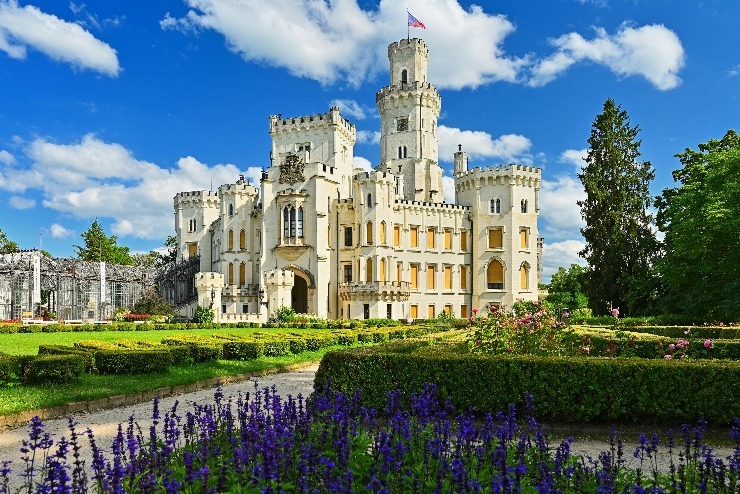 m hluboka nad vltavou shutterstock