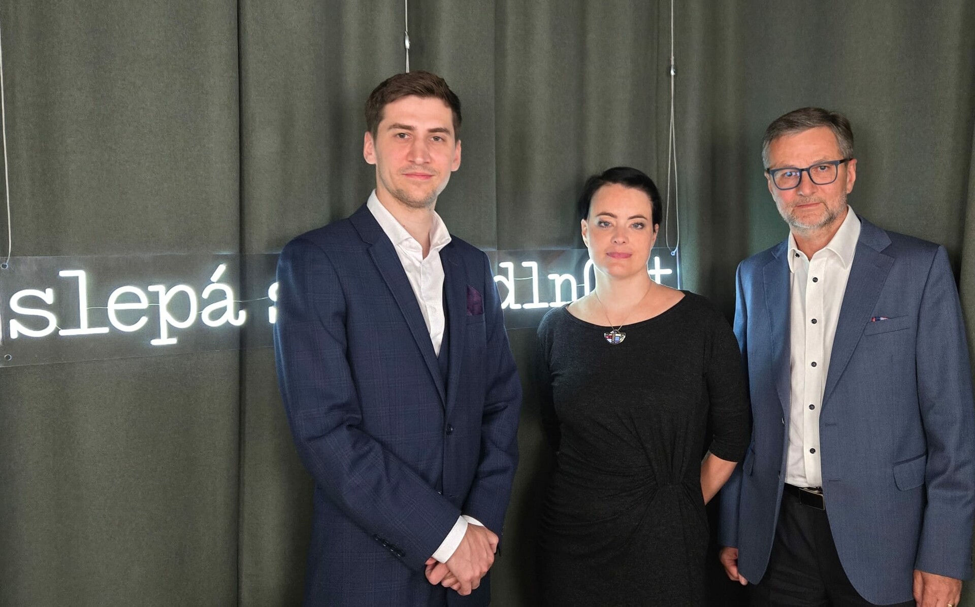 Lucie Hrdá, JUDr. Petr Toman, Mgr. Šimon Toman obrazek whatsapp 2024 09 16 v 13.13.40 8b3fabf8