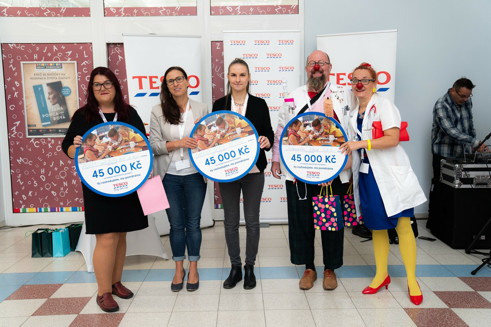 organizace zdravotni klaun zvitezila s nejvice projekty